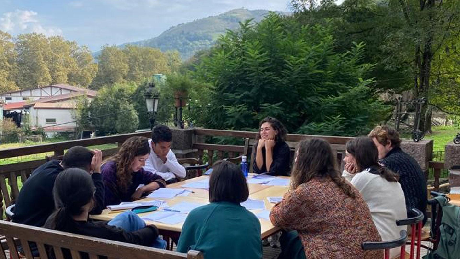 Uno de los talleres impartidos en la primera escuela de escritura creativa en euskera para jóvenes de Navarra