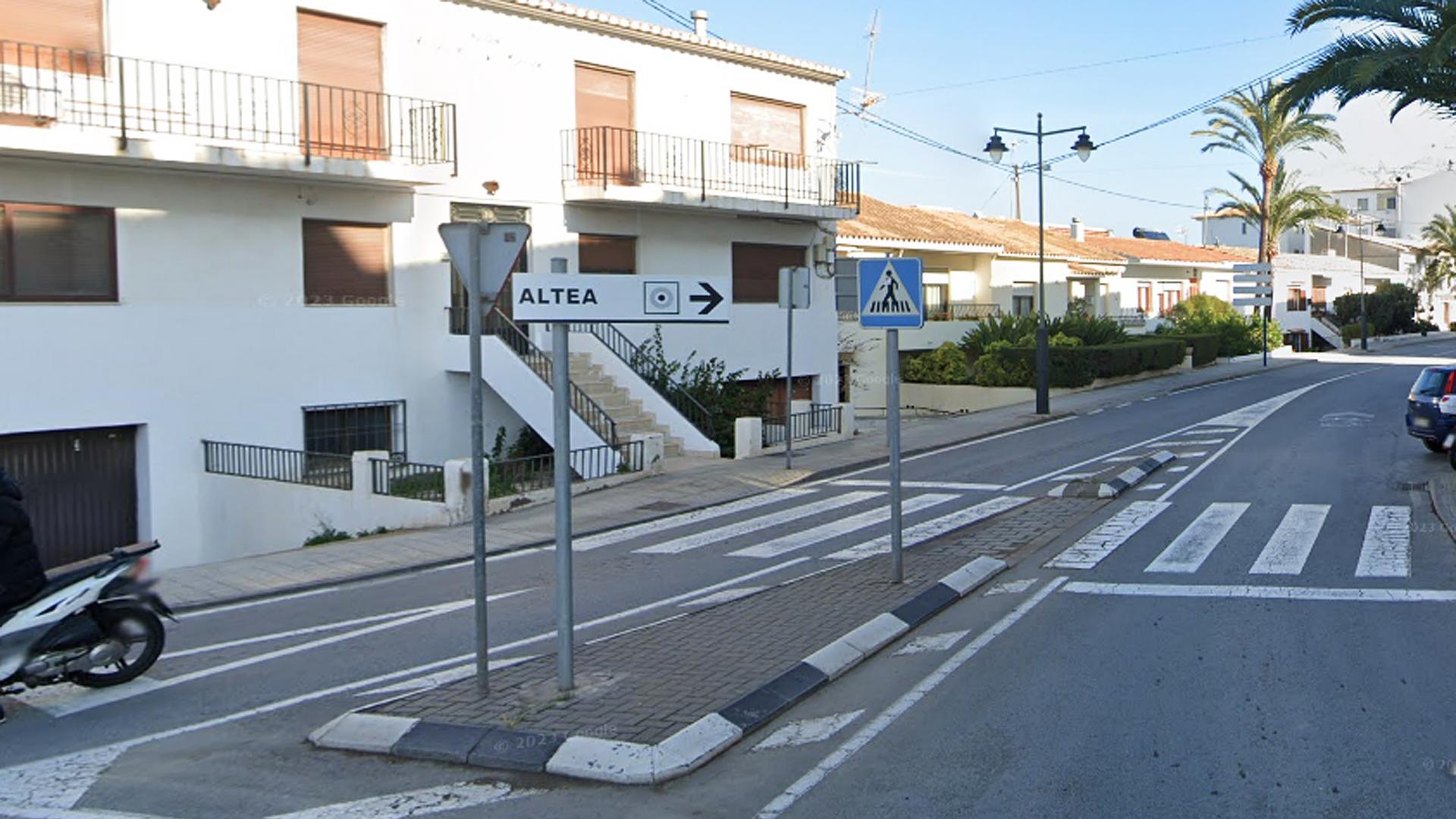 Acceso a Altea por la Avenida de la Nucía./