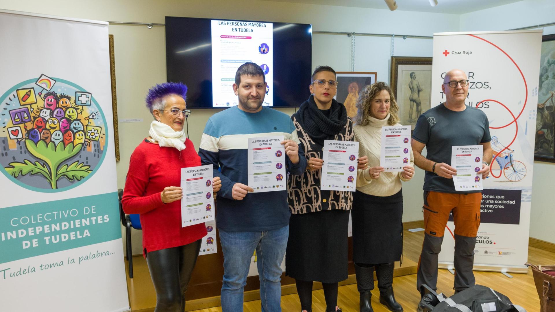 De izda. a dcha.: Esperanza Rubio Salvatierra, Daniel Crespo Apastegui, Edurne Arriazu Gil, Esther Jiménez Martín y José Carlos Eliceche Atienza