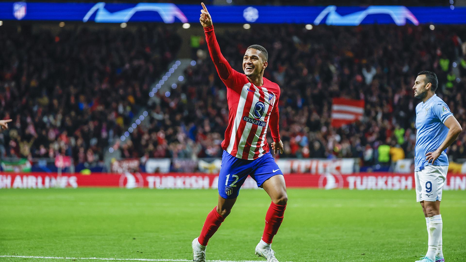 Samu Lino celebra su tanto que colocaba el 2-0 en el marcador./