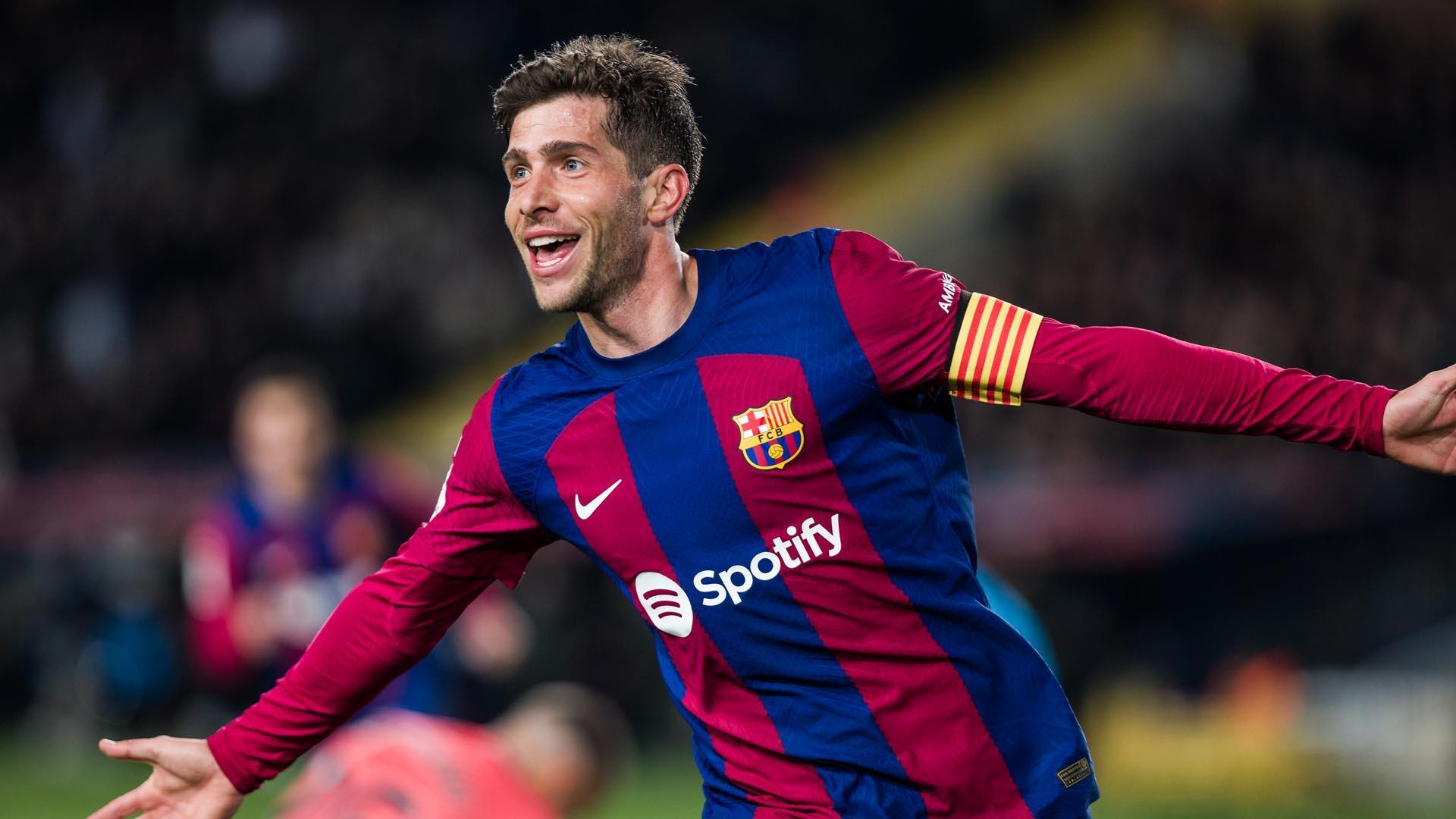Sergi Roberto celebra uno de sus goles ante el Almería