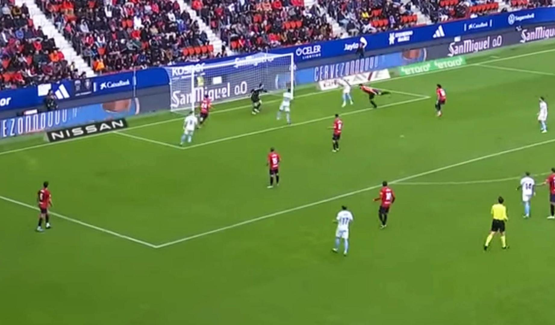 JORNADA 12, DOBVYK. El 2-2 del Girona, tras un centro.