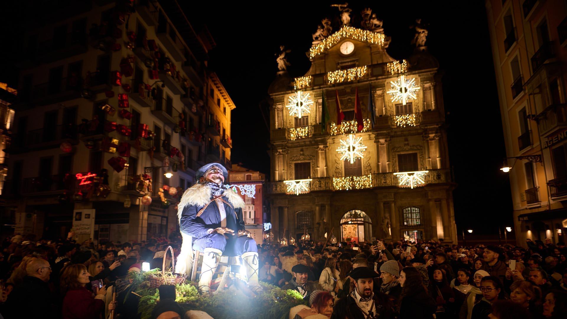 Visita del Olentzero a Pamplona este domingo, 24 de diciembre./