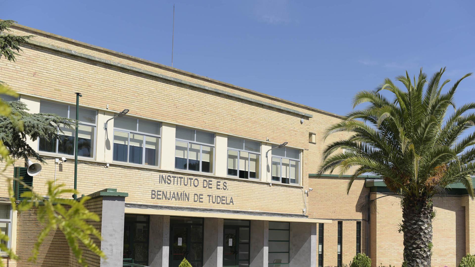 Exterior del IES Benjamín de Tudela