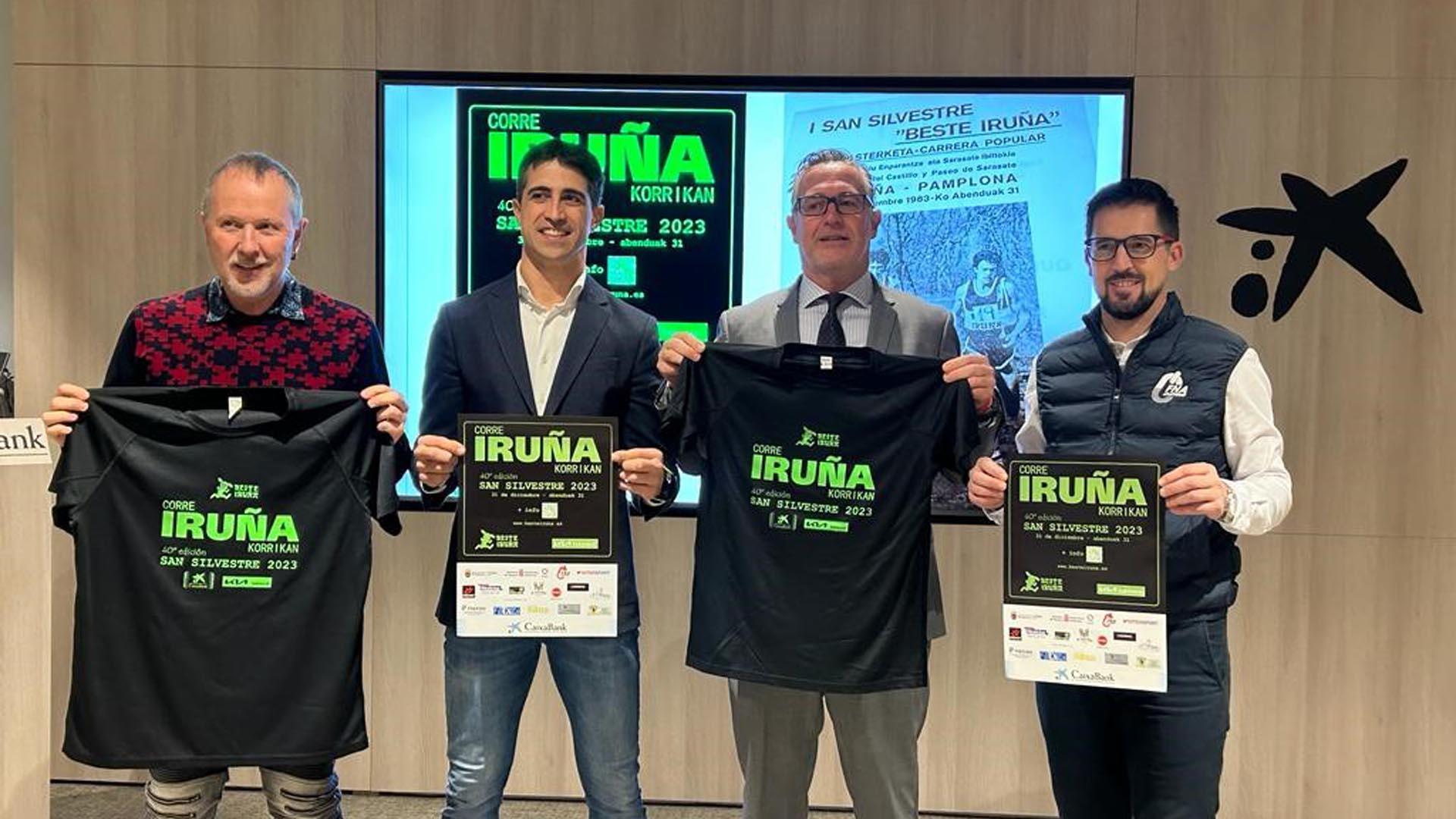 Joseba Arangay, presidente del Beste Iruña, club organizador de la prueba; Xabier Larraya, subdirector del Instituto Navarro de Deporte; Miguel Navarrete, director del Centro de Instituciones de la Territorial Ebro de CaixaBank; y Rodrigo Domínguez presidente de la Federación Navarra de Atletismo