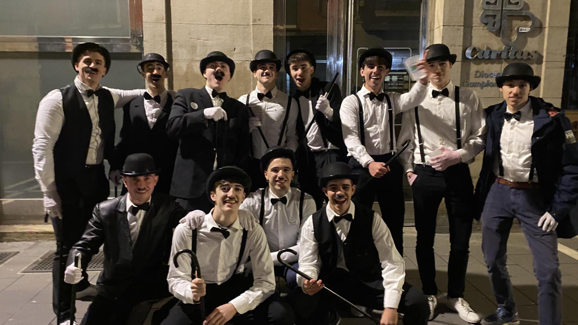 Fotos de los disfraces de la Nochevieja 2023 en Pamplona./
