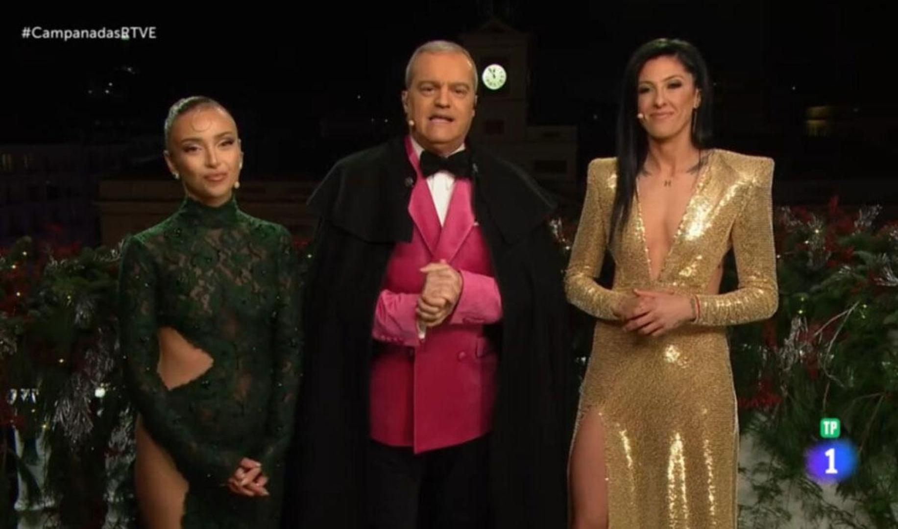 Ana Mena, Ramón García y Jenni Hermoso en las Campanadas de La 1