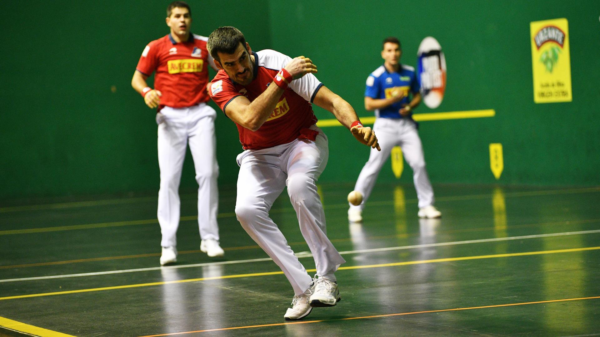 Joseba Ezkurdia y Xabier Tolosa, en un partido anterior./