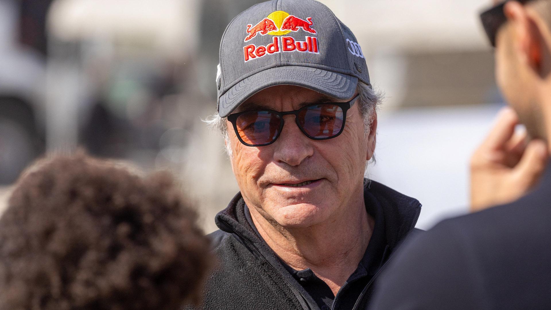 Carlos Sainz continúa liderando el Dakar en la categoría de coches