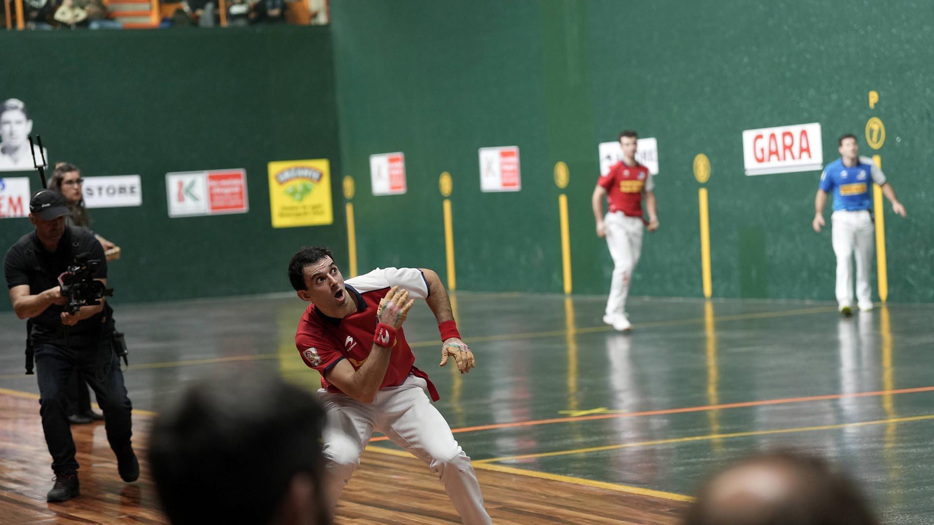 Partido Altuna III-Martija contra Peio Etxeberria-Zabaleta.
