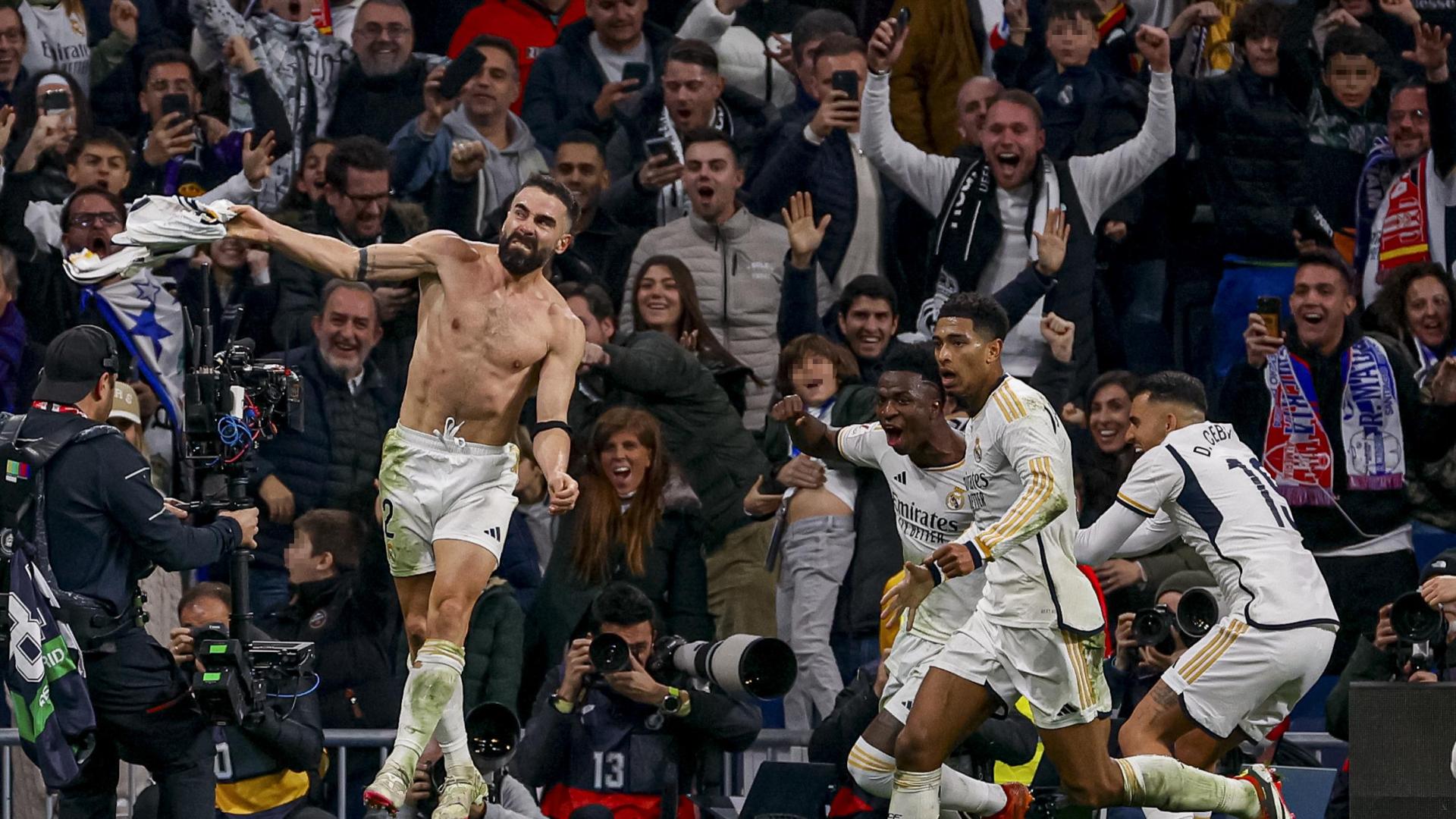 El defensa del Real Madrid Dani Carvajal celebra su gol ante el Almería