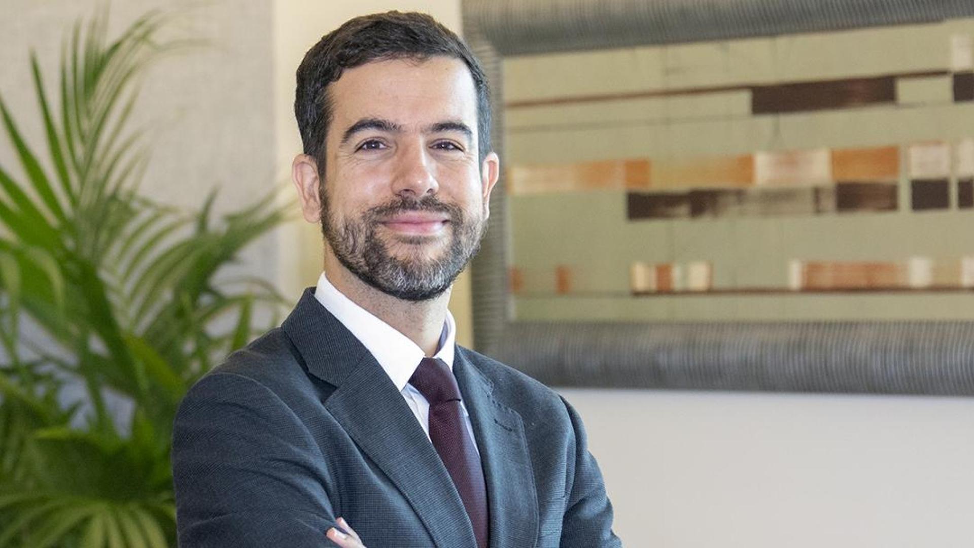 Juan S. Mora-Sanguinetti dará una conferencia esta tarde en el Nuevo Casino.