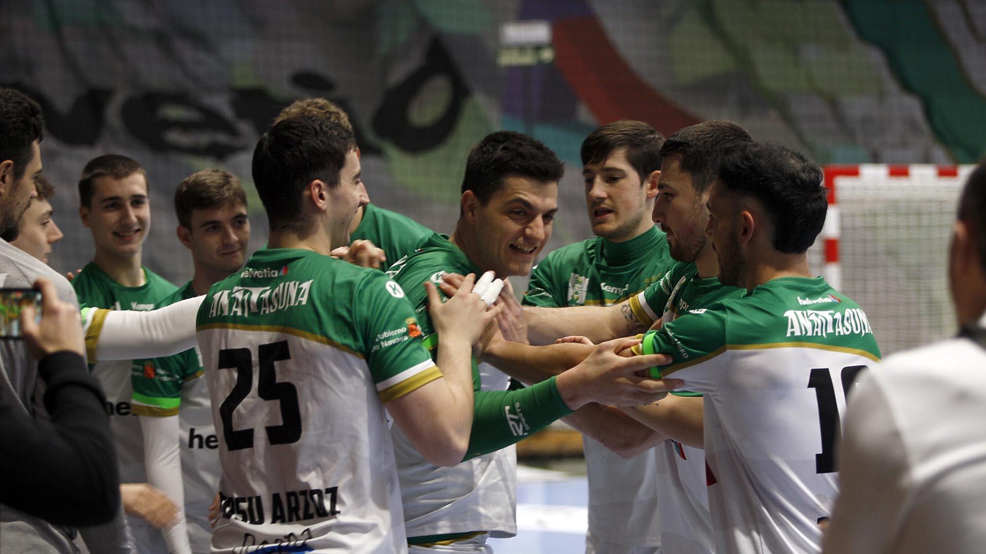 Fotos del Helvetia Anaitasuna 26-24 Cuenca./