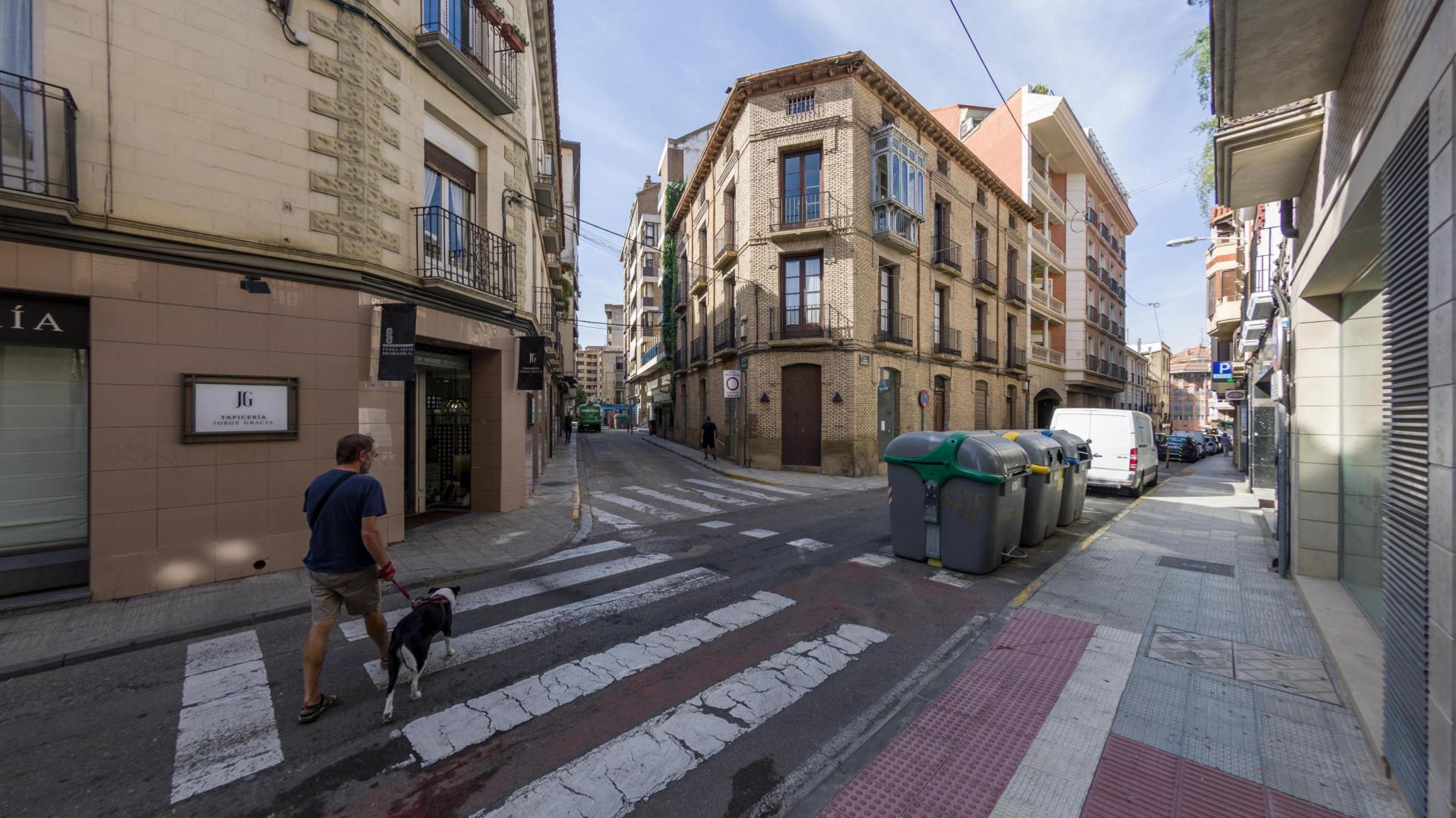 Cruce entre la calle San Marcial -en primer término- y Barrio Verde