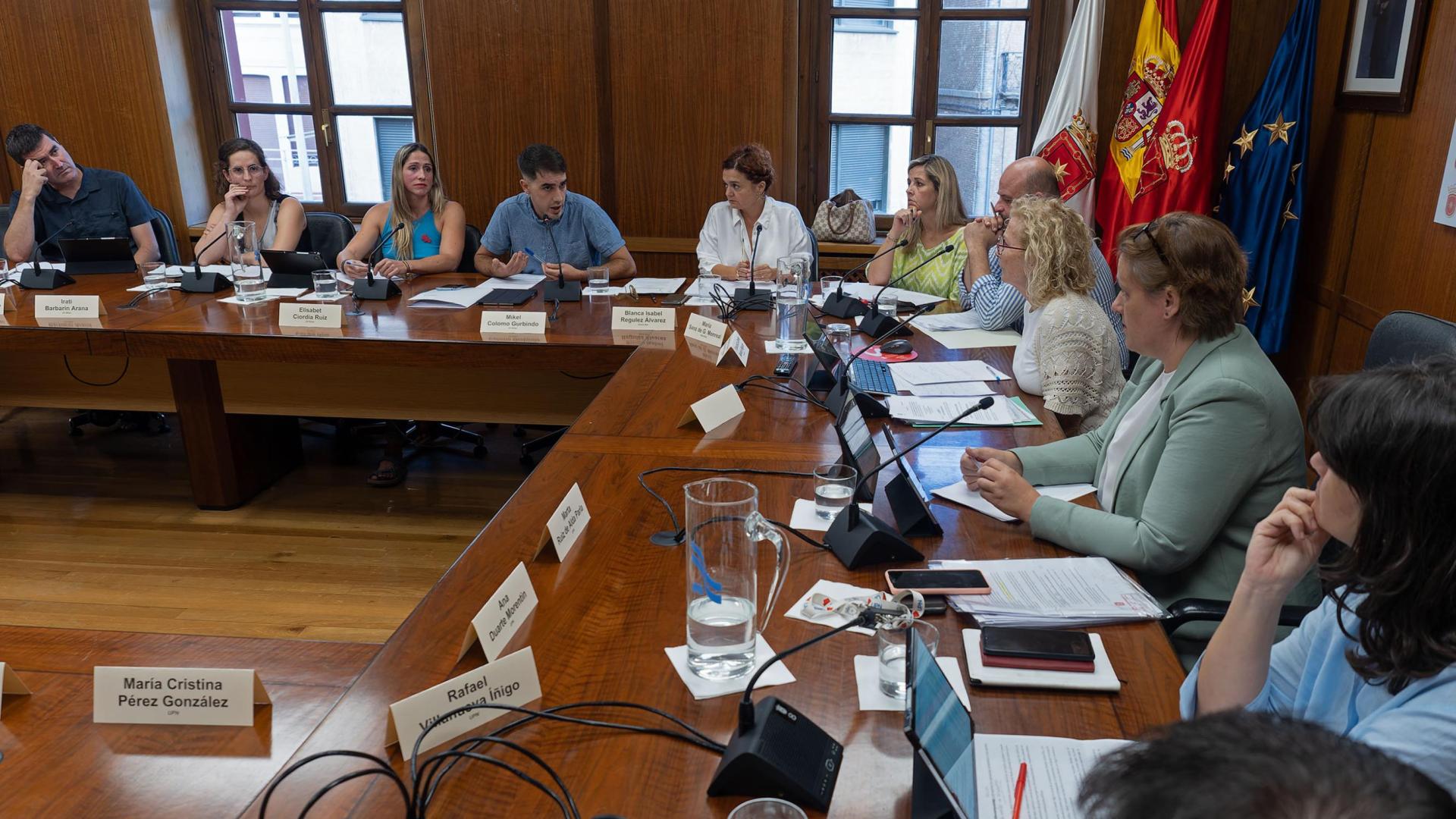 *A:MONTXO A.G.
*F: 2023-09-14
*L: ESTELLA-LIZARRA
*T: PLENO
*P: