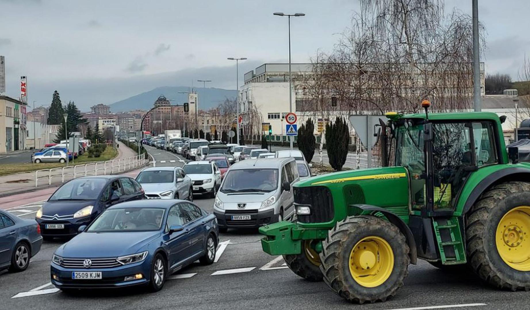 Vídeo de los tractores en la carretera de Zaragoza