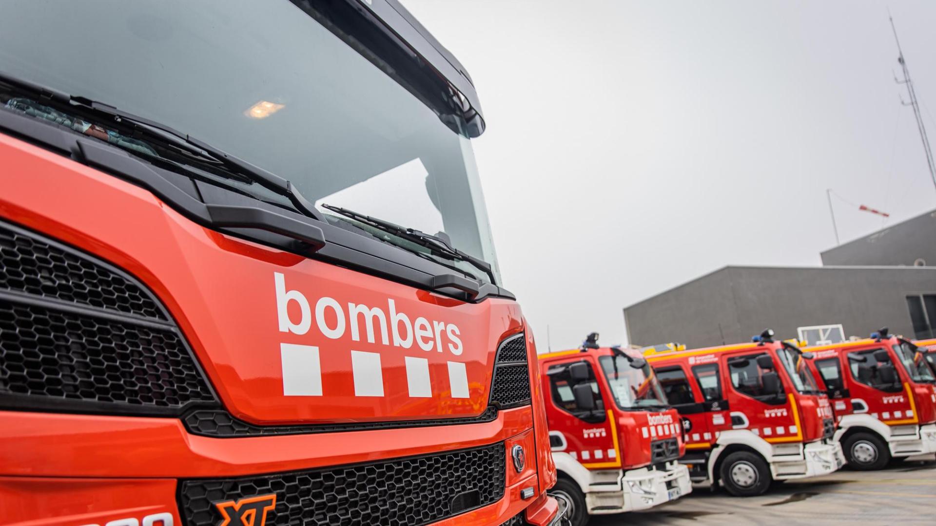 Imagen de archivo de varios camiones de bomberos de  la Generalitat