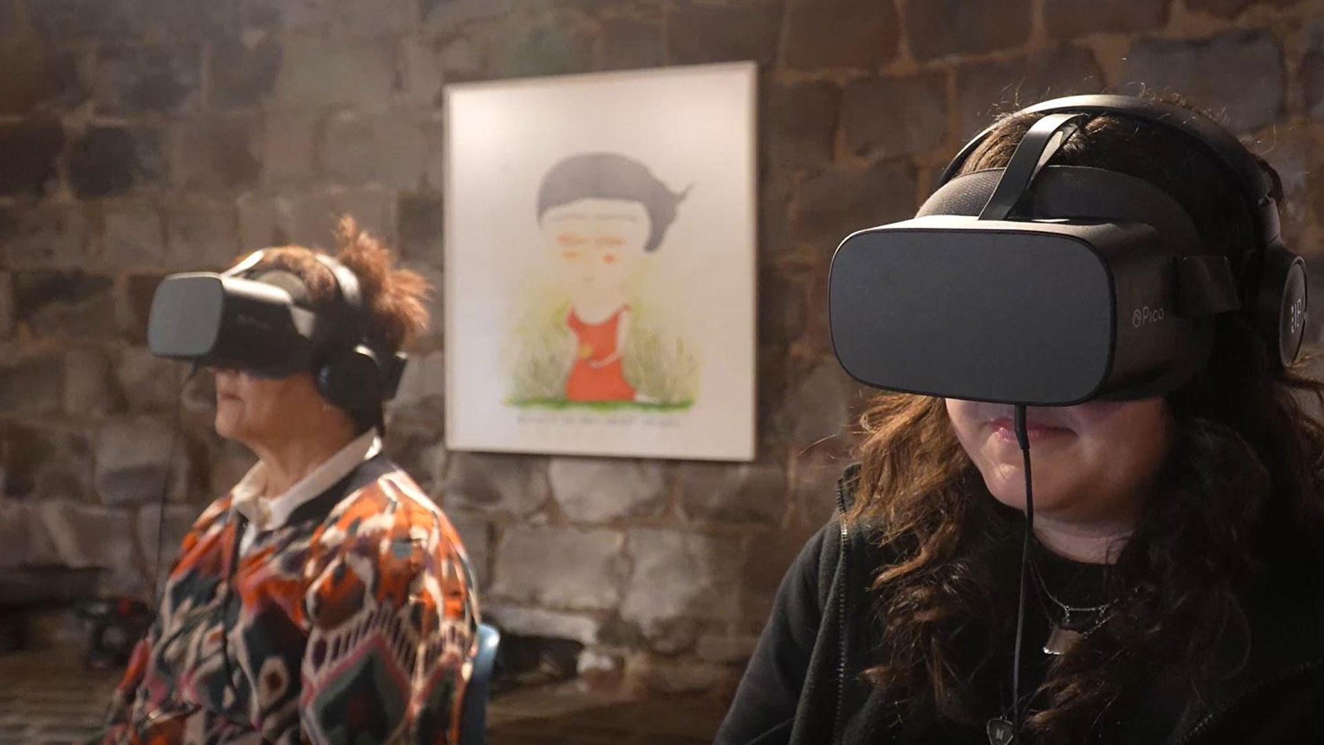 La exposición de Silvia Sánchez mezcla acuarelas y dibujos combinados con realidad virtual inmersiva