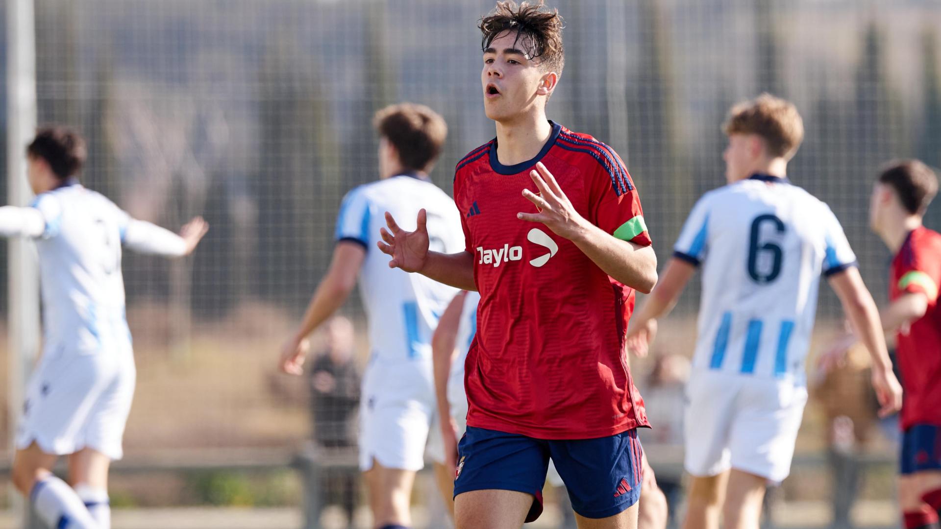 Asier Bonel, en un partido reciente contra la Real Sociedad