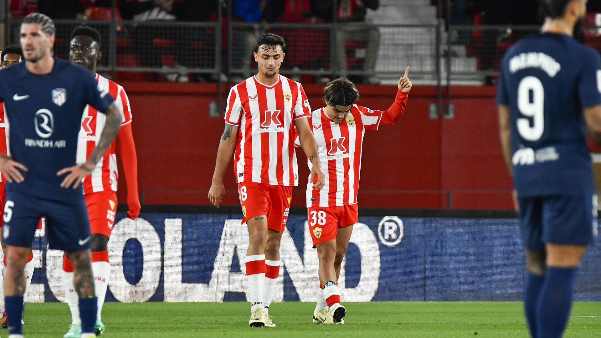 Luka Romero celebra uno de los dos goles que le marcó al Atlético de Madrid.