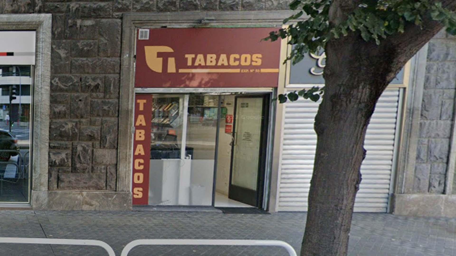 Estanco de la avenida Baja Navarra en el que se ha validado el premio