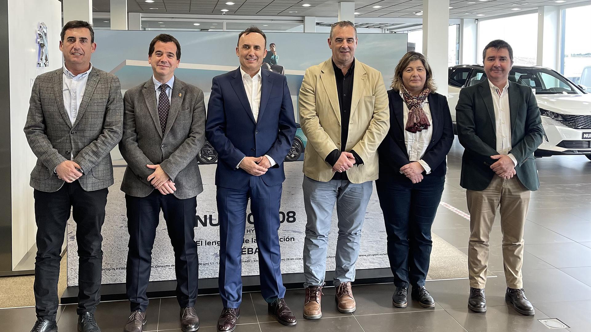 De izquierda a derecha, José Luis Marco, Mikel Irujo, Cesar Marco, Rafa Loscos, María Luisa Elguea y Javier Aiape