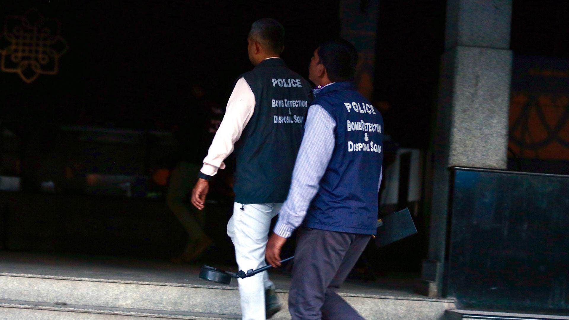 Imagen de dos policías en la India