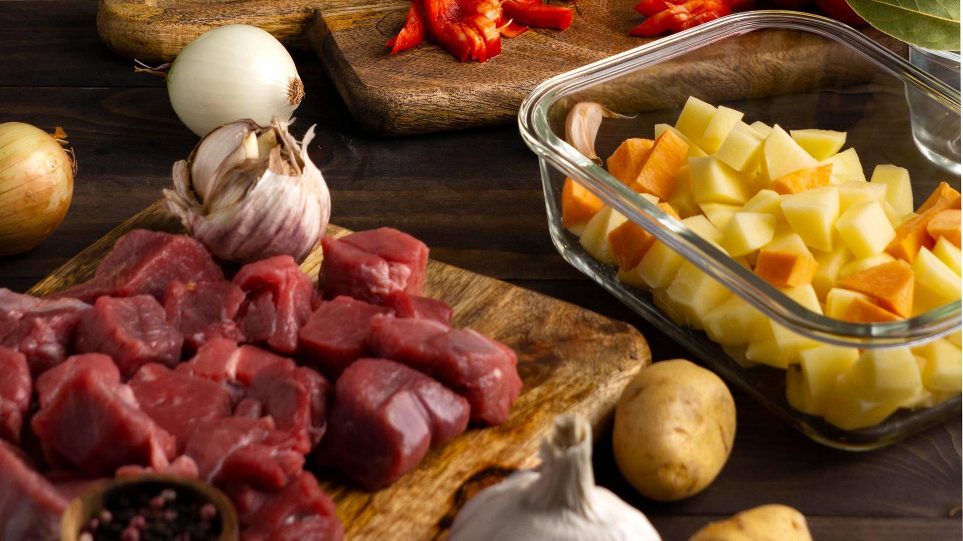 Fotografía de alimentos listos para ser cocinados.