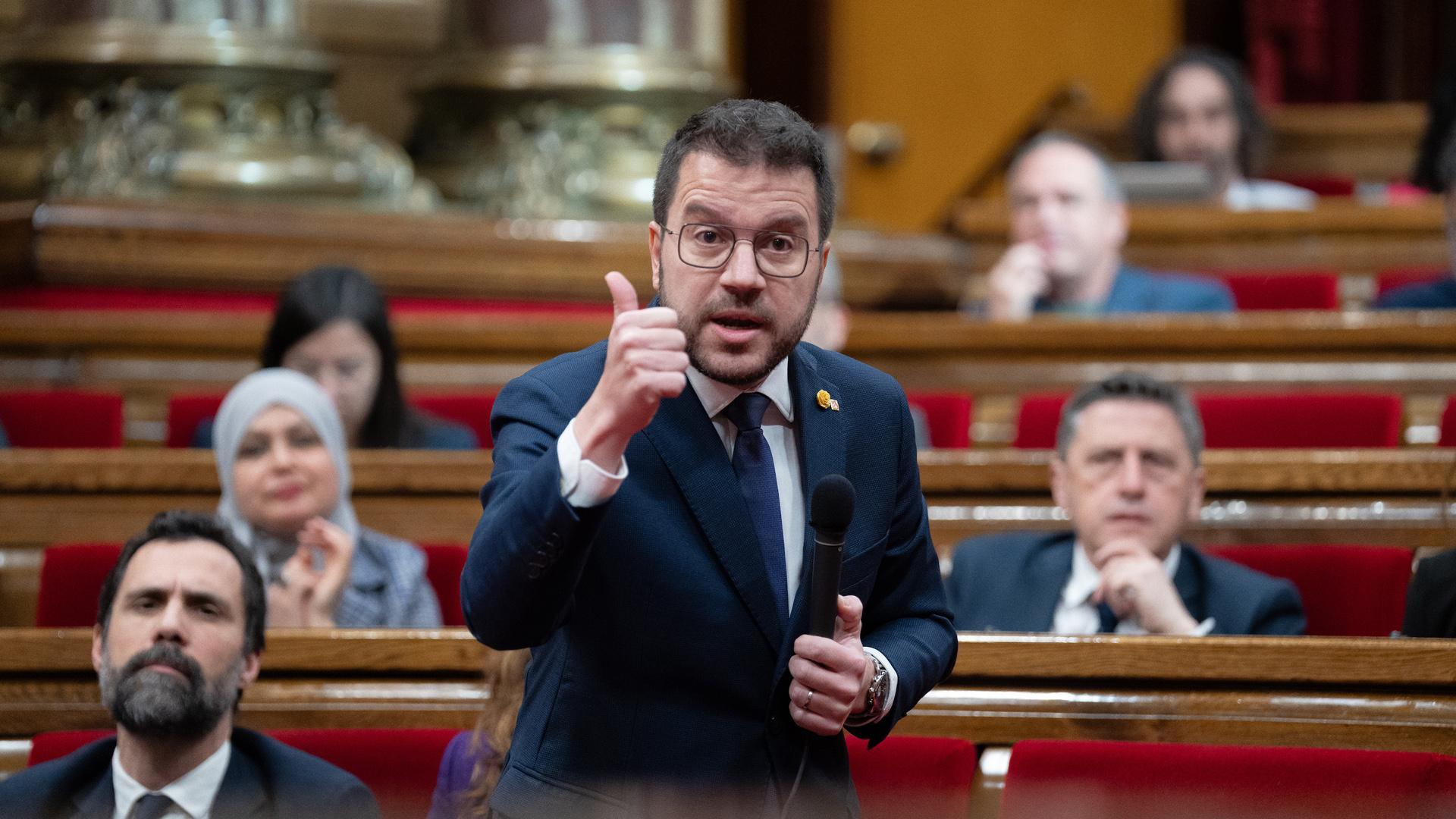 El presidente de la Generalitat, Pere Aragonès, en la sesión de control en el pleno del Parlament