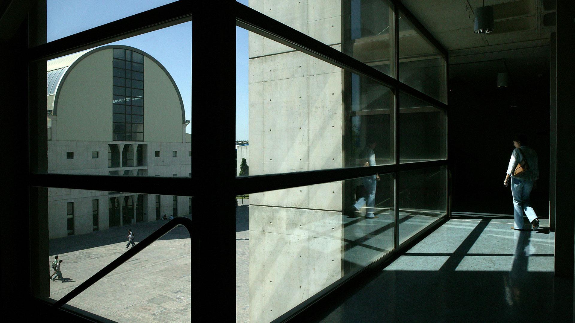 Sede de la Universidad Pública de Navarra en el campus de Arrosadia de Pamplona