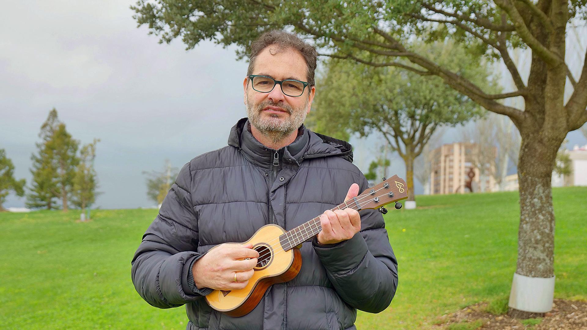 Alberto Rodríguez Purroy, fotografiado en el barrio de Iturrama