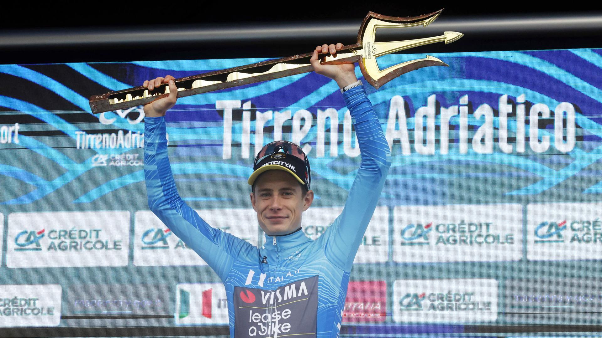 Jonas Vingegaard gana su primer Tridente
