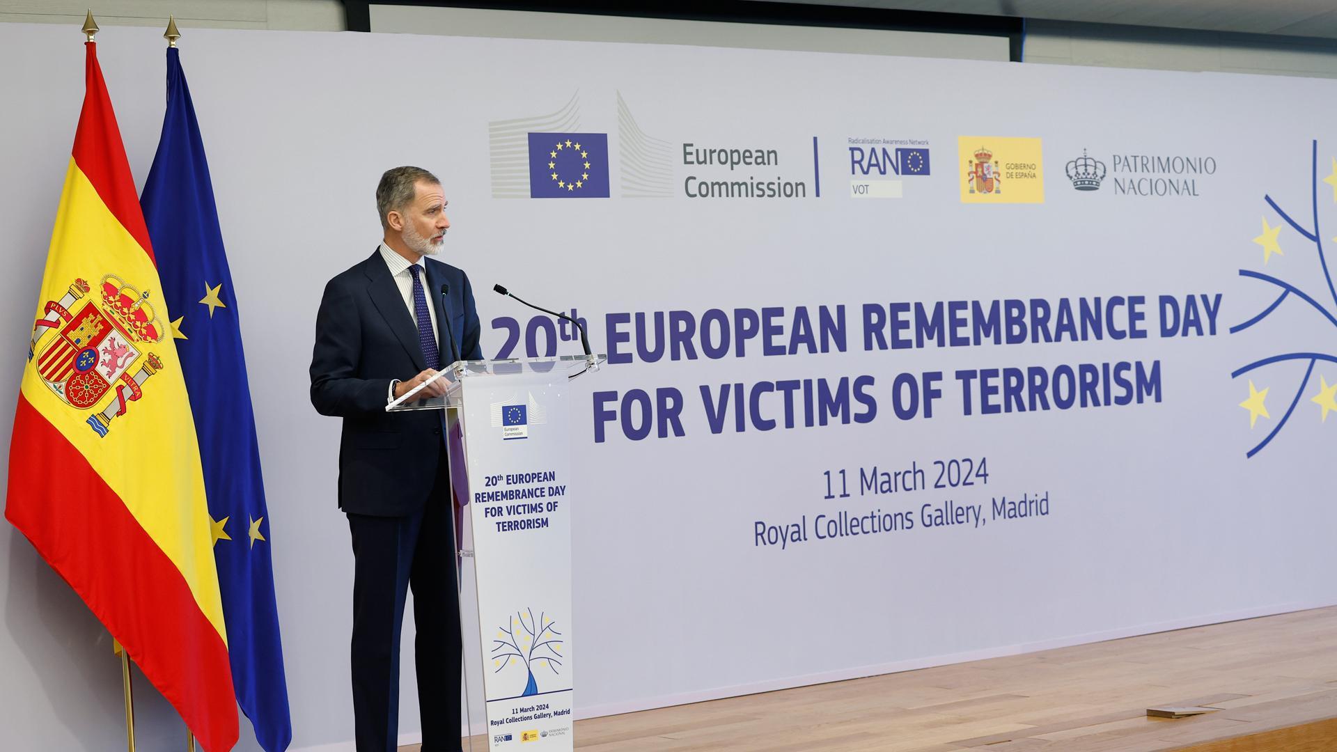 El rey Felipe VI da un discurso durante el acto conmemorativo del Día Europeo de las Víctimas del Terrorismo
