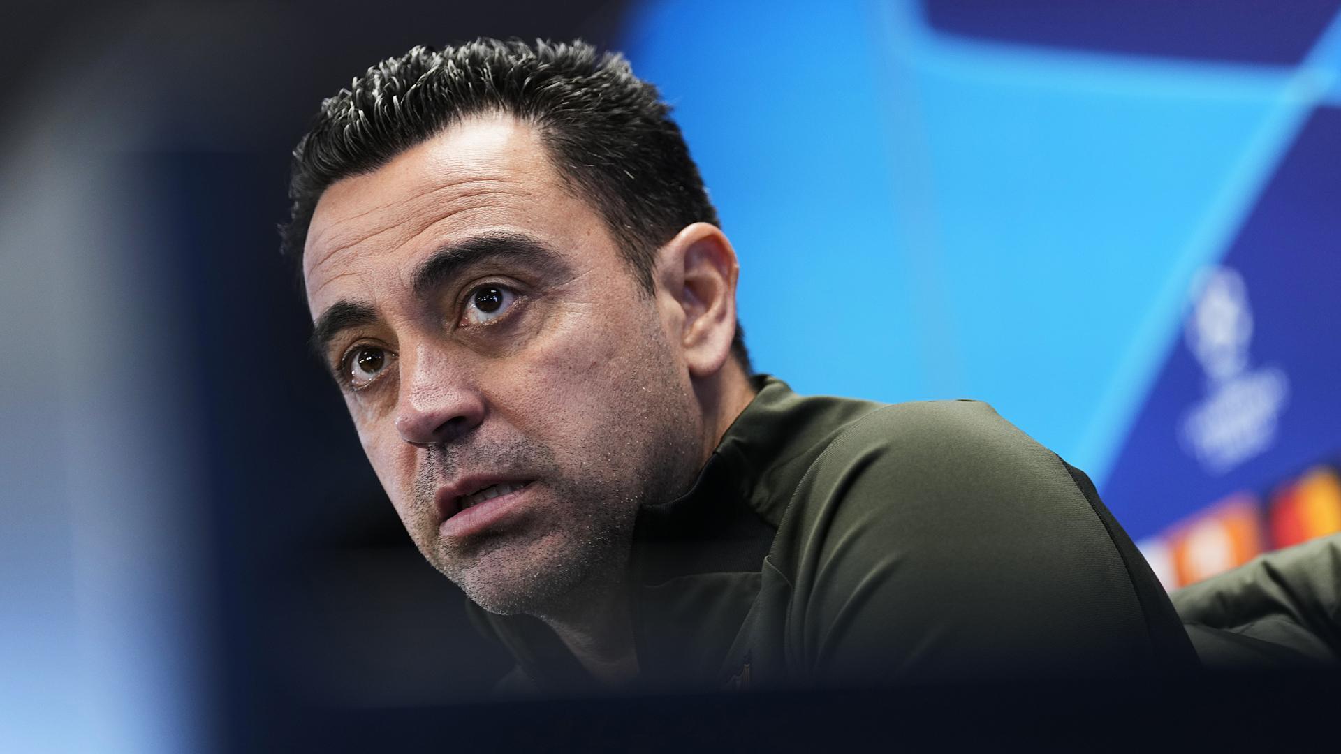 Xavi Hernández, técnico del Barcelona, en la prueba de prensa previa al choque de vuelta contra el Nápoles./