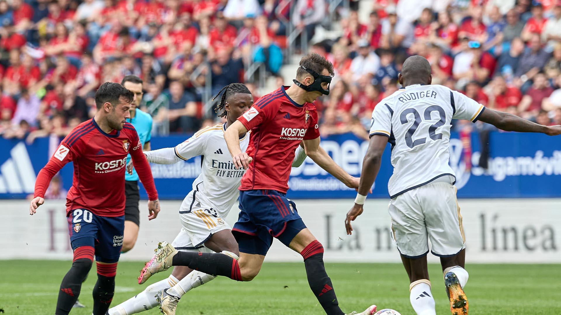 Fotos del Osasuna - Real Madrid de la jornada 29./