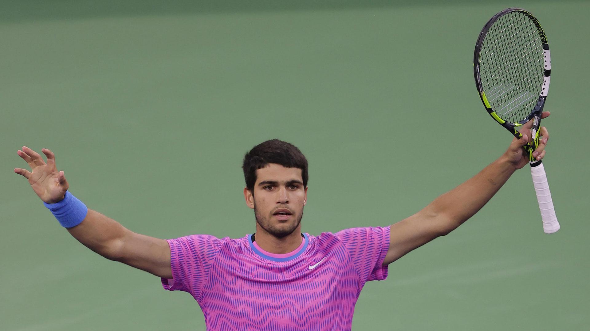 Alcaraz celebra su victoria frente a Sinner y el pase a la final de Indian Wells