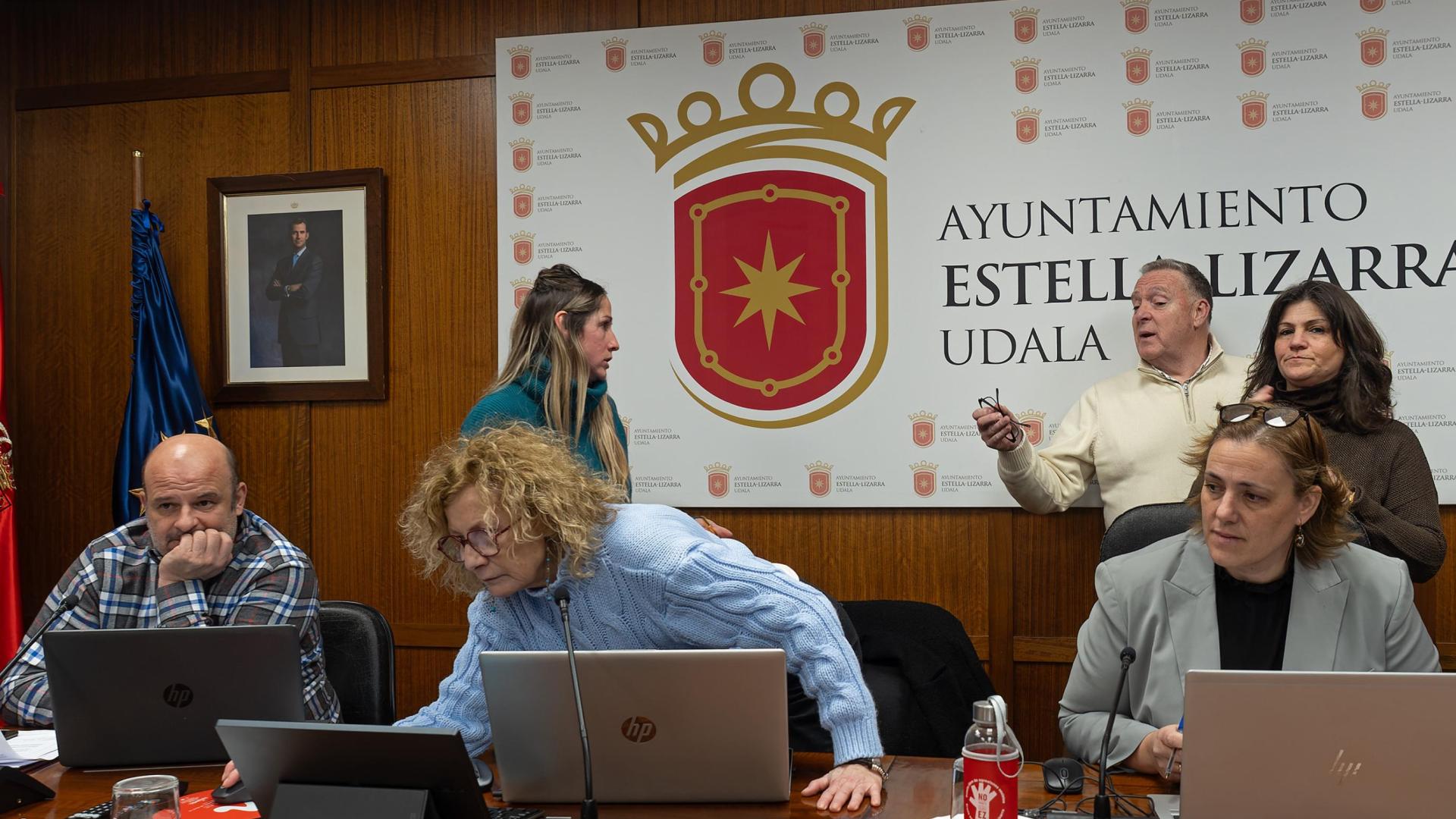 *A:MONTXO A.G.
*F: 2024-01-11
*L: ESTELLA-LIZARRA
*T: PLENO
*P: