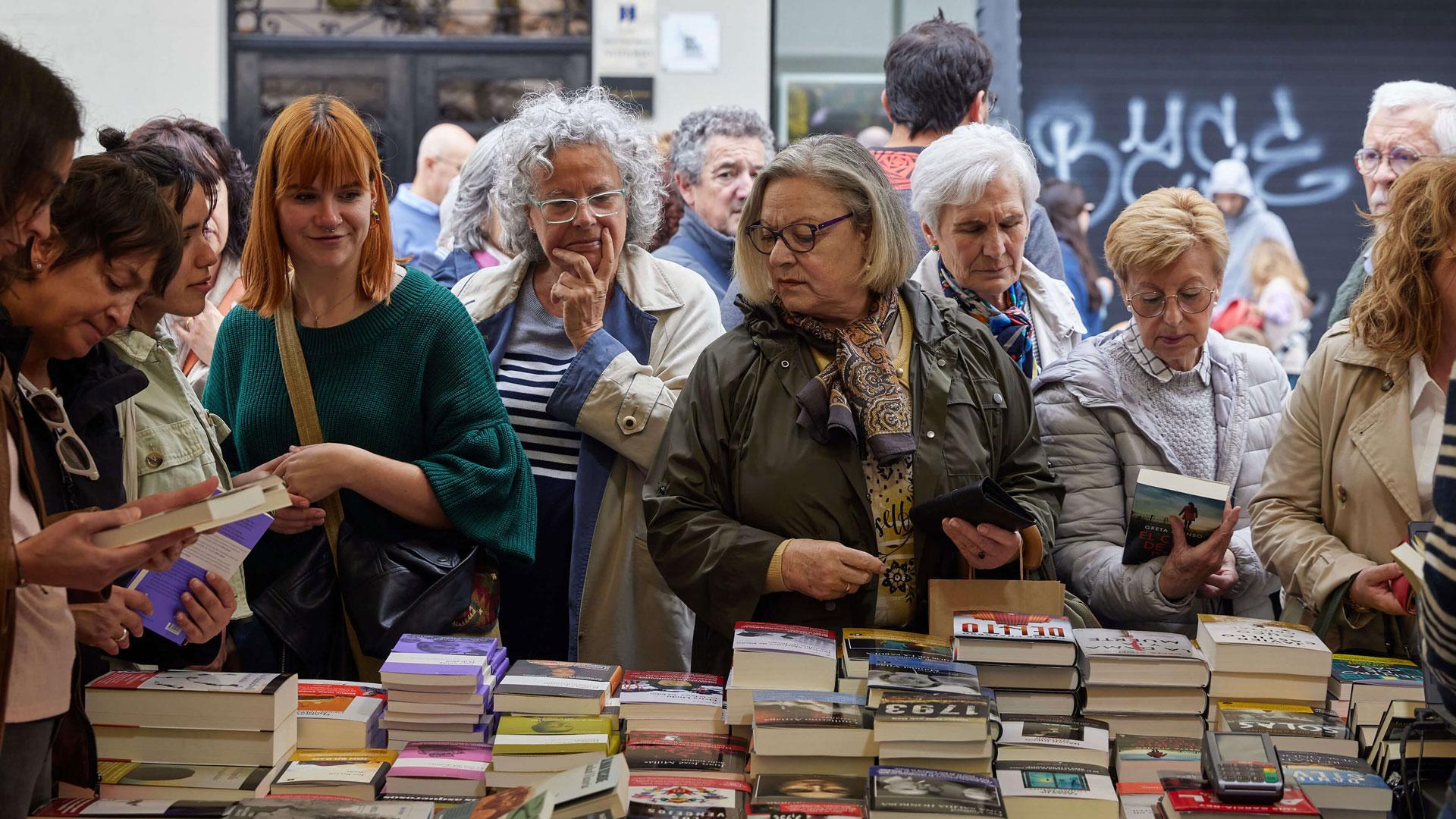 Una celebración anterior del Día del Libro en Pamplona