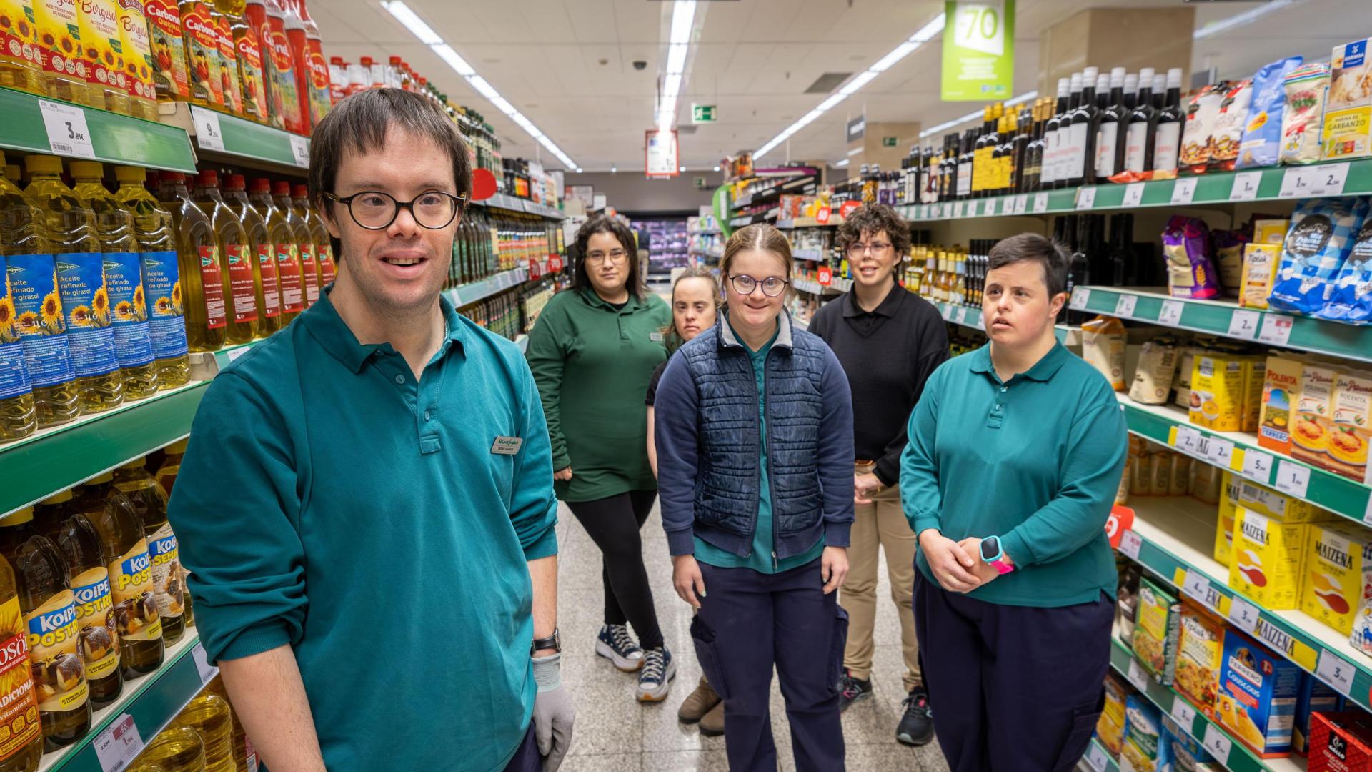 el supermercado de El Corte Inglés, Beñat Uharte Zubillaga, Marta Chamarro Barcos, Jacel Loinaz Urdaci, Sandra López Huertas, Damaris Fernández Mesas y Ana Isabel Egea Campos.
