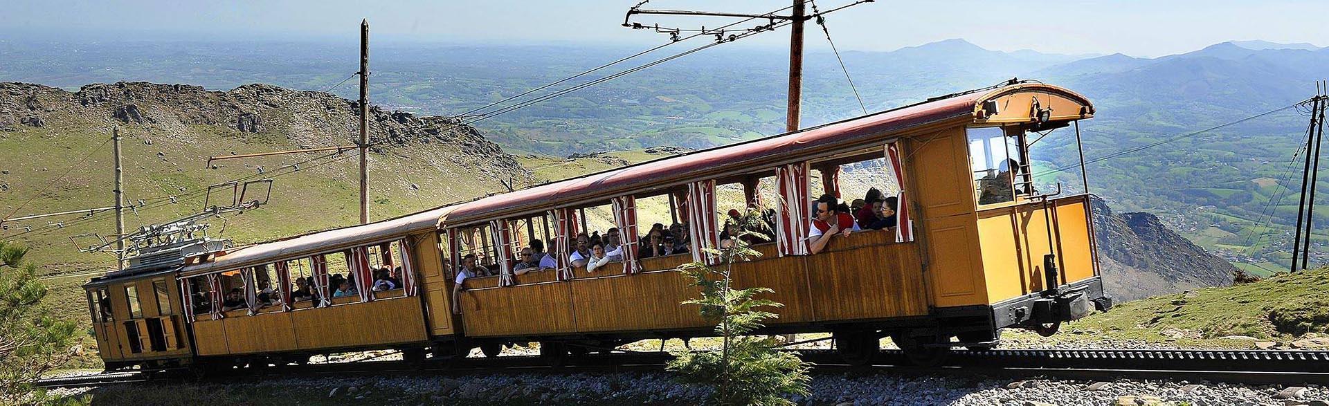 El 30 de marzo vuelve a funcionar el tren de Larrun, el tren cremallera que permite a sus espectadores disfrutar de un espectacular paisaje en la cima