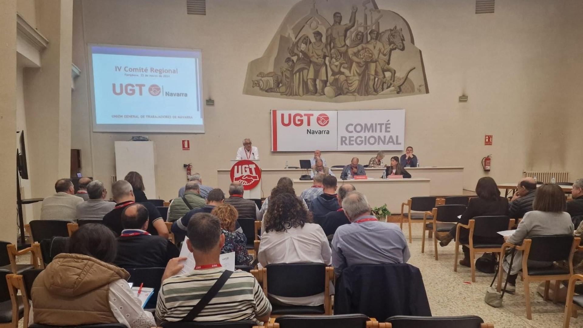 Jesús Santos, secretario general de UGT en Navarra, durante su intervención en el comité regional