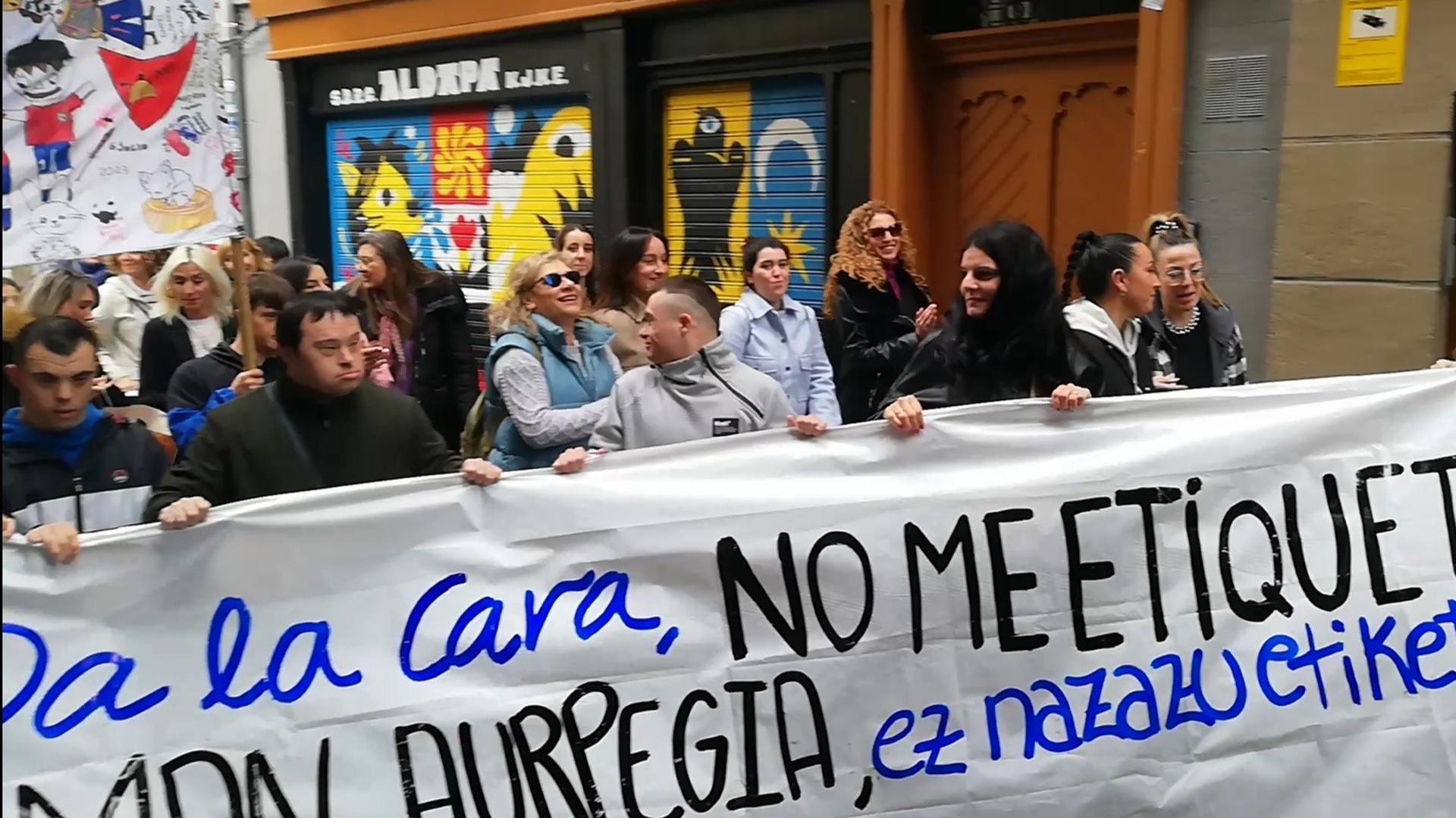Kalejira de Down Navarra y Los del Bronce para celebrar el Día Mundial del Síndrome de Down