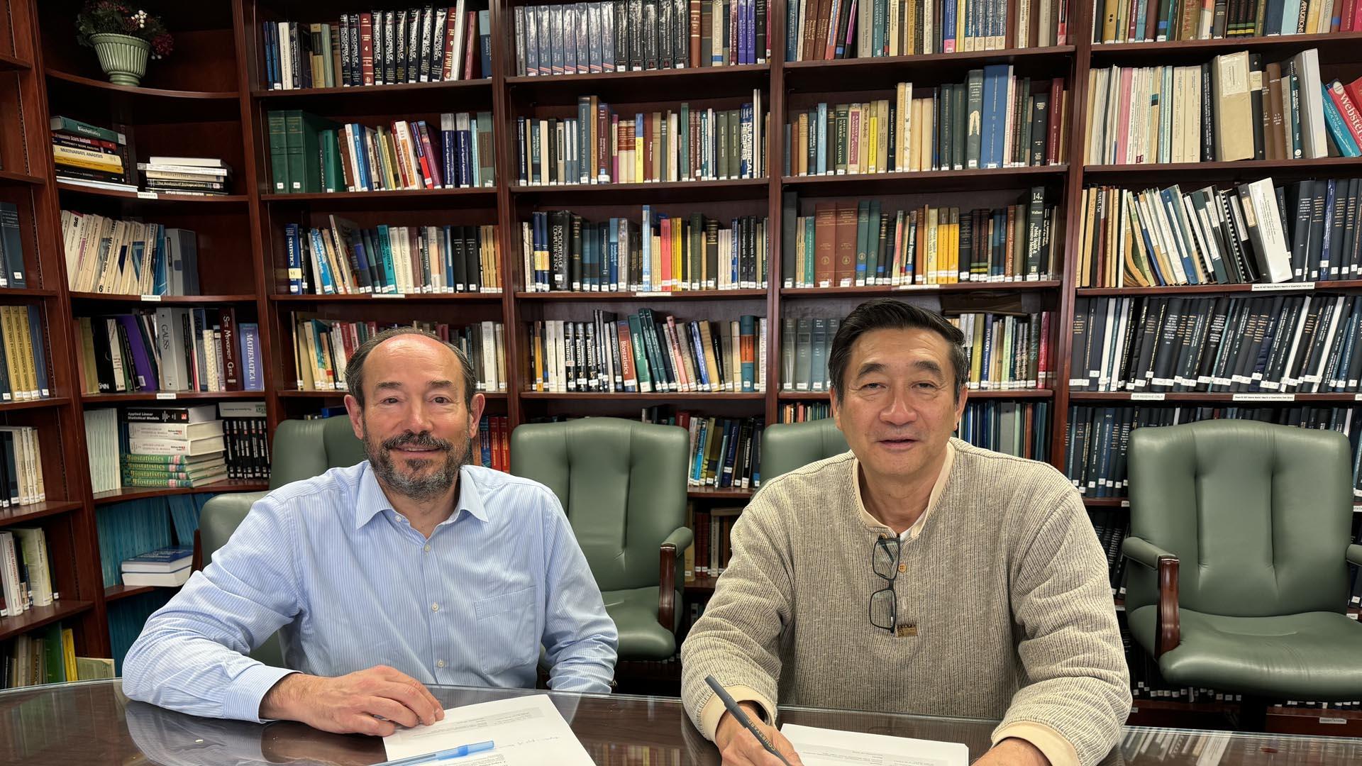 El investigador Jesús López Fidalgo trabaja en la Universidad de California, en Los Ángeles, junto al reconocido bioestadístico Weng Kee Wong