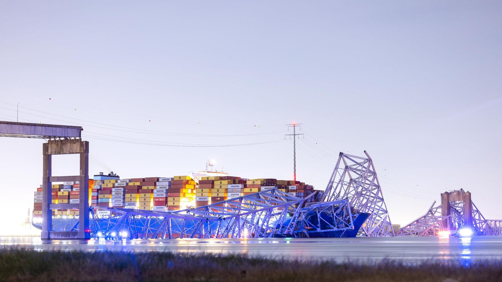 El puente Francis Scott Key, desplomado tras el choque del carguero