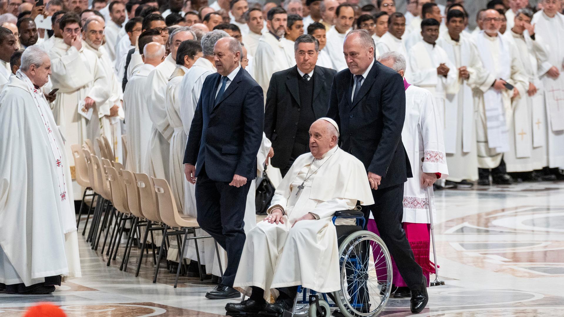 El Papa llega a la Basílica de San Pedro