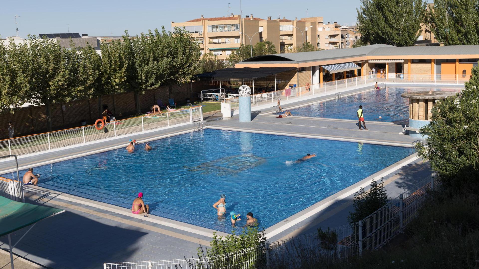 A: BLANCA ALDANONDO
F: 10/09/2022
P:
L: TUDELA
T: PISCINAS MUNICIPALES "CIUDAD DE TUDELA"