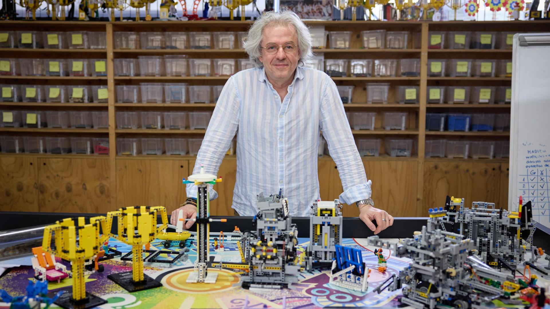 A* Jesús Garzaron
F* 2024_03_22
T* Fernando Sarría, fundador de la ingeniería seleccionada por la lanzadera de Roig.
L* FSGroup Engineering, Plaza Mayor 19-21, Sarriguren, Navarra