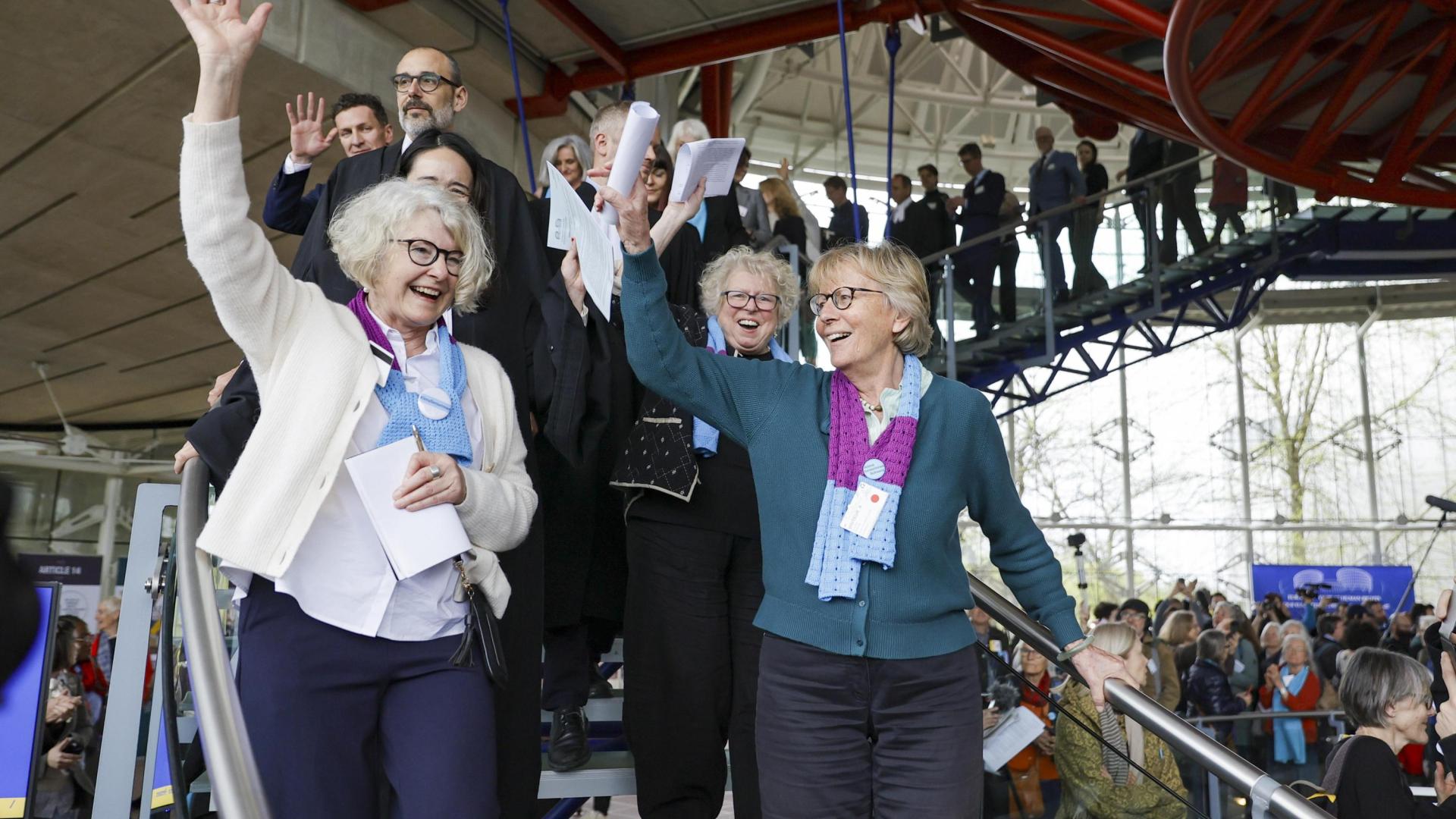 Las 'Señoras del cambio climático' celebran su victoria en el Tribunal de Estrasburgo
