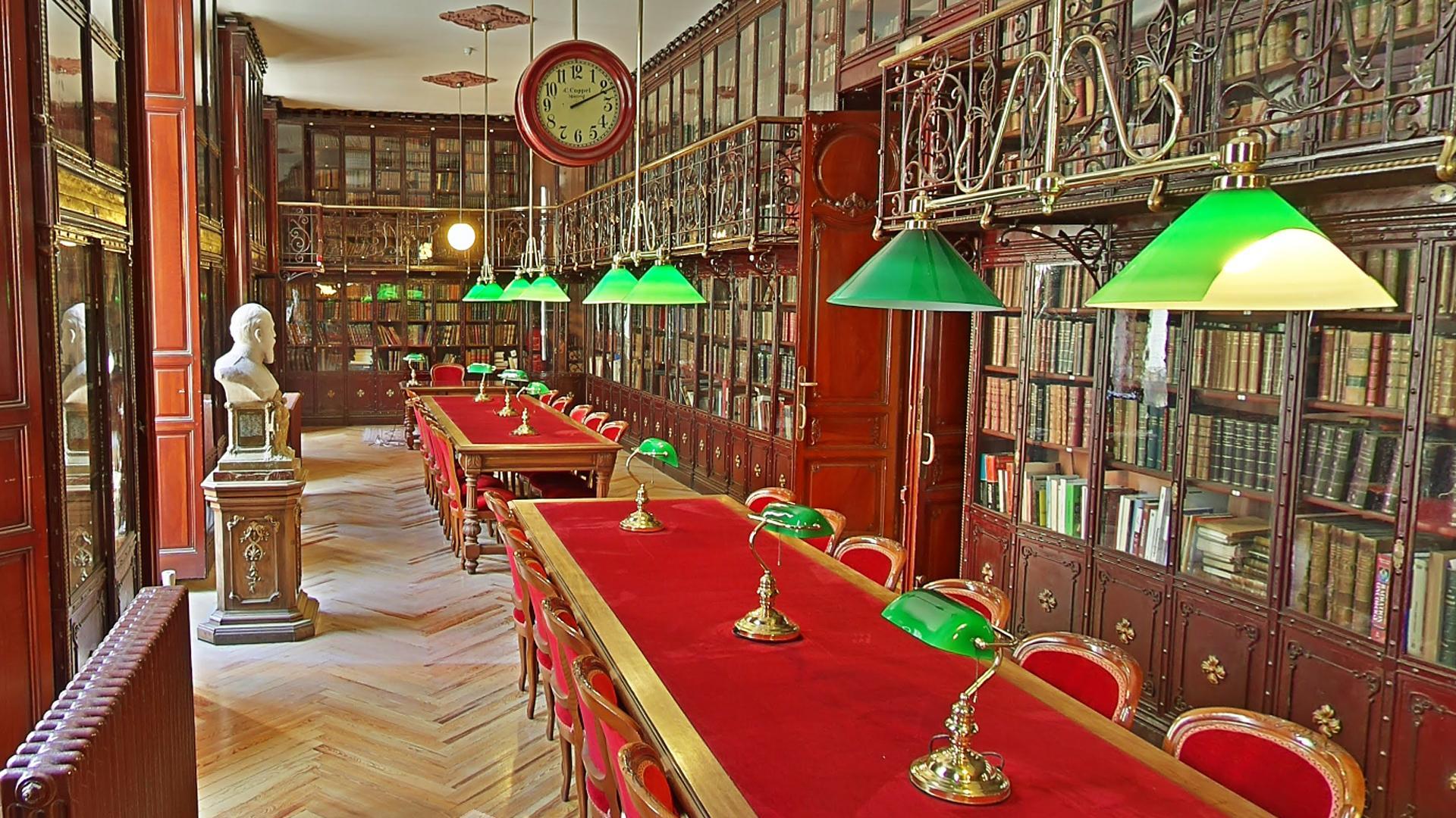 Interior de la Real Academia Nacional de Medicina.