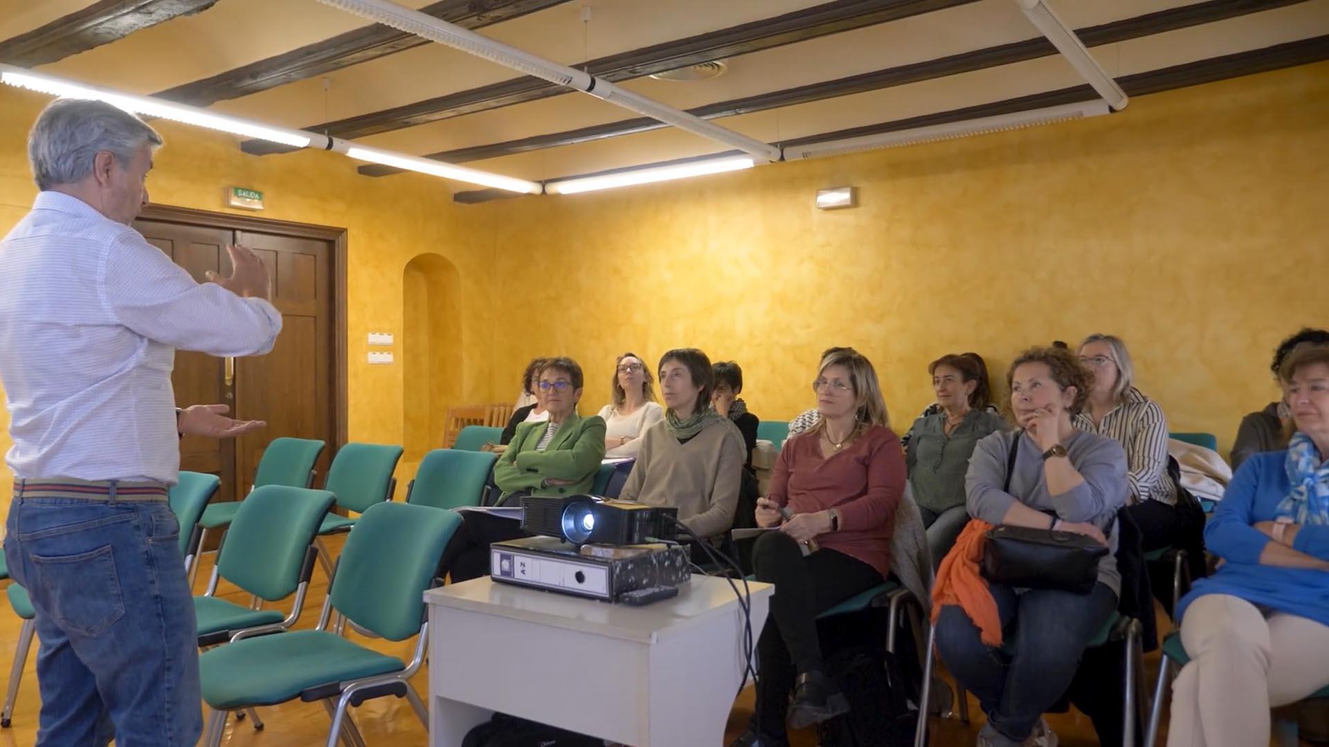 La biblioteca de Tafalla fue el lugar de celebración de la formación